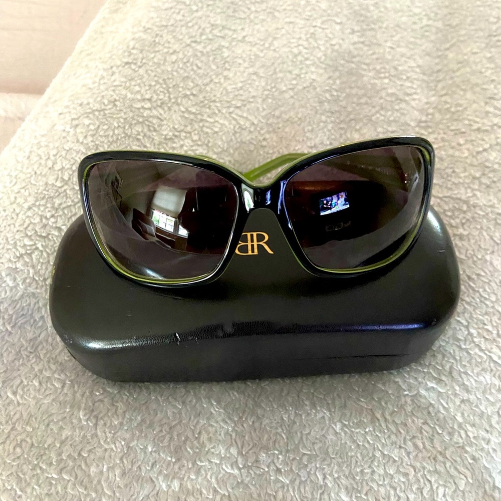 Women’s Banana Republic sunglasses